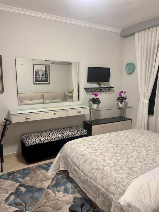 Nice Central Apartment In Tirana City Extérieur photo